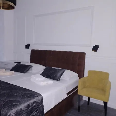 Lorenzzo Diocletian's Palazzo Storico Отель 4*
