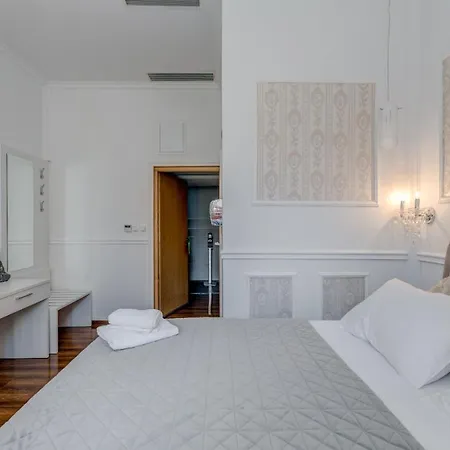 Lorenzzo Diocletian's Palazzo Storico Отель 4*